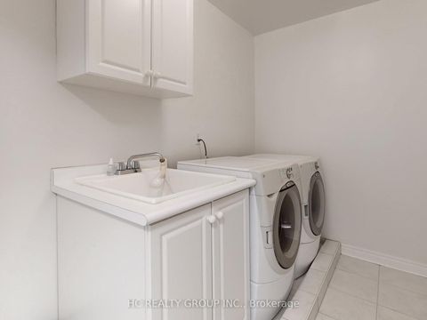 Photo 19 at 157 DOVETAIL Drive, Oak Ridges Lake Wilcox, Richmond Hill