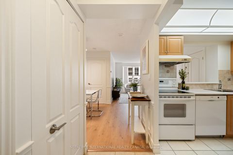 Photo 4 at 517 - 5418 Yonge Street, Willowdale West, Toronto