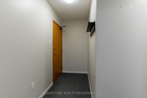 Photo 3 at 312 - 1 Quail Crescent, Ardagh, Barrie