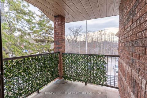 Photo 13 at 312 - 1 Quail Crescent, Ardagh, Barrie
