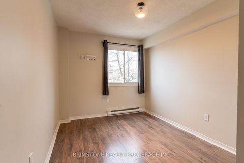 Photo 18 at 312 - 1 Quail Crescent, Ardagh, Barrie