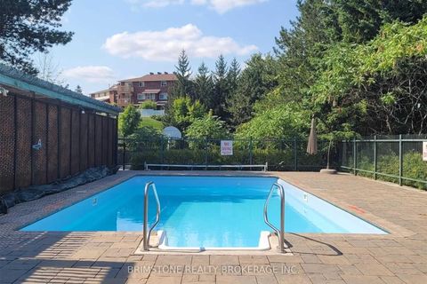 Photo 36 at 312 - 1 Quail Crescent, Ardagh, Barrie