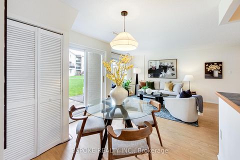 Photo 11 at 103 - 2001 Bonnymede Drive, Clarkson, Mississauga