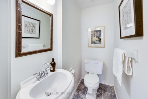 Photo 14 at 103 - 2001 Bonnymede Drive, Clarkson, Mississauga