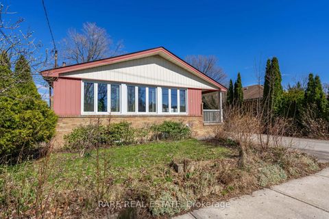 Photo 2 at 29 Laxford Avenue, Maryvale, Toronto