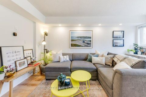 Photo 2 at 142 - 30 Merchant Lane, Dufferin Grove, Toronto