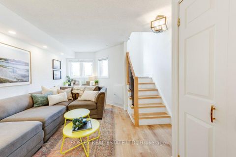 Photo 4 at 142 - 30 Merchant Lane, Dufferin Grove, Toronto