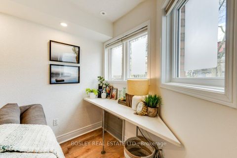 Photo 5 at 142 - 30 Merchant Lane, Dufferin Grove, Toronto