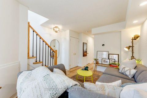 Photo 7 at 142 - 30 Merchant Lane, Dufferin Grove, Toronto