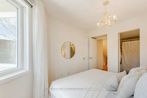 Photo 25 at 142 - 30 Merchant Lane, Dufferin Grove, Toronto