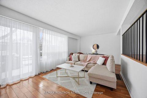 Photo 10 at 24 - 1673 Albion Road, Clairville, Toronto