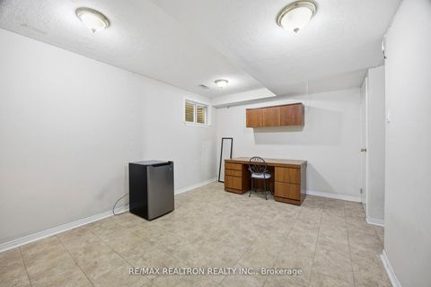 Photo 31 at 24 - 1673 Albion Road, Clairville, Toronto