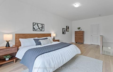 Photo 42 at 819B Oxford Street, Mimico, Toronto