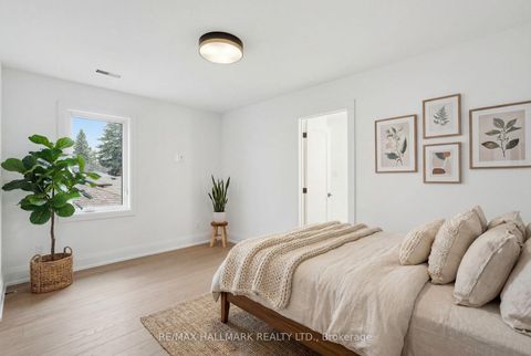 Photo 14 at 49 Greendowns Drive, Scarborough Village, Toronto