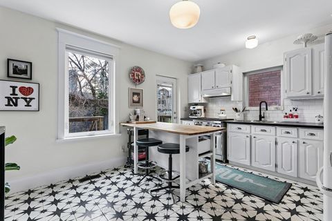 Photo 14 at 306 Westmoreland Avenue, Junction, Toronto