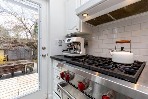 Photo 20 at 306 Westmoreland Avenue, Junction, Toronto