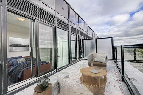 Photo 11 at 923 - 2799 Kingston Road, Cliffcrest, Toronto