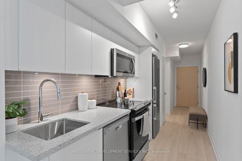 Photo 6 at 303 - 500 Wilson Avenue, Clanton Park, Toronto