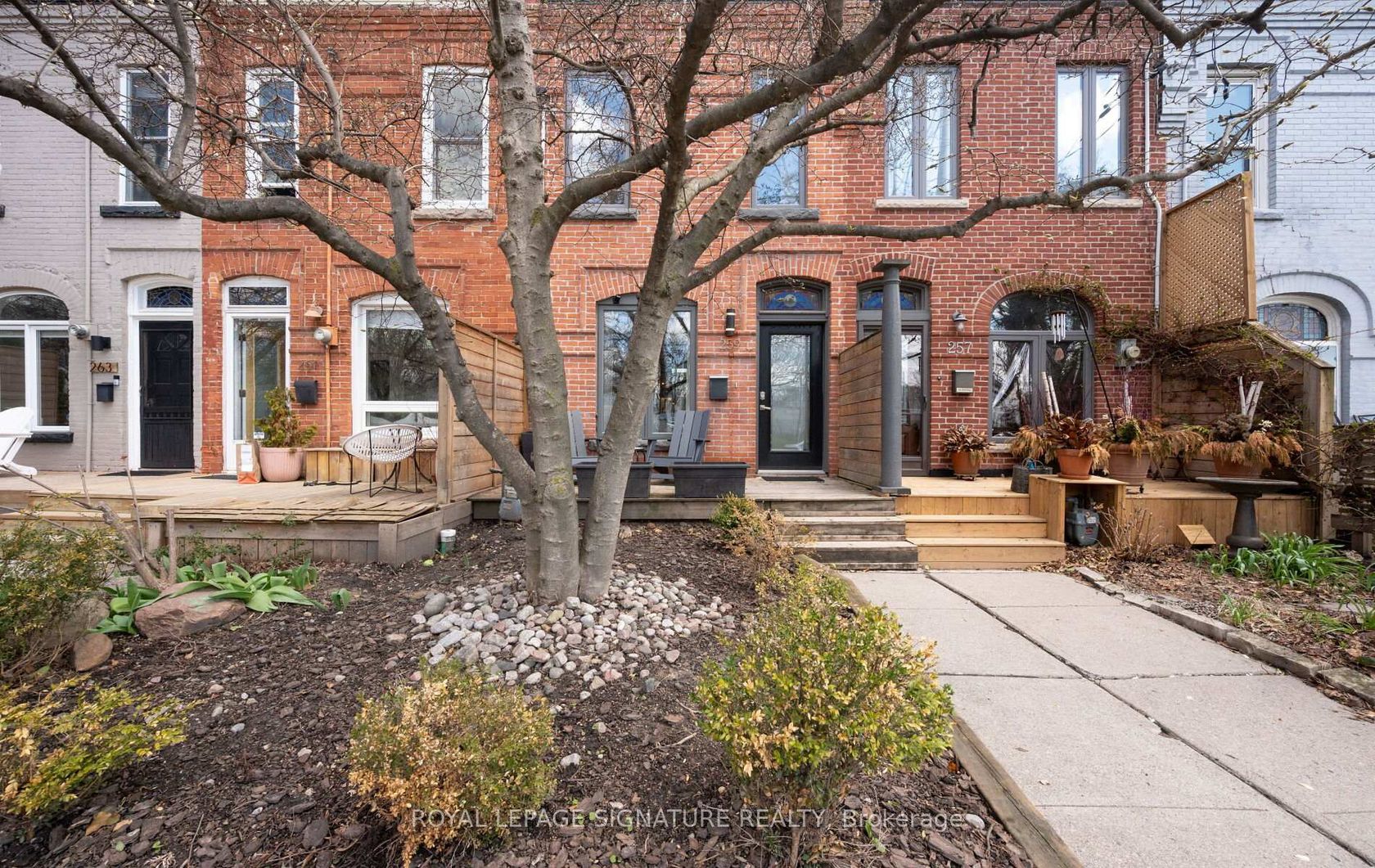 259 Booth Avenue, South Riverdale, Toronto photo 6