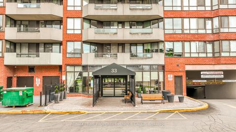 Photo 2 at 209 - 33 Weldrick Road E, Observatory, Richmond Hill