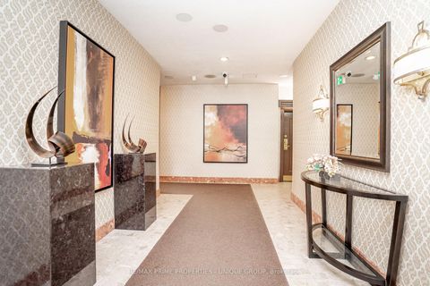 Photo 4 at 209 - 33 Weldrick Road E, Observatory, Richmond Hill