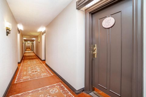 Photo 7 at 209 - 33 Weldrick Road E, Observatory, Richmond Hill