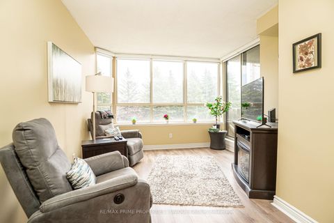 Photo 12 at 209 - 33 Weldrick Road E, Observatory, Richmond Hill