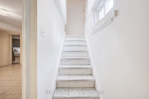 Photo 20 at 58 Coe Hill Drive, Swansea, Toronto