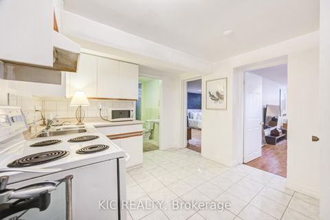 Photo 21 at 58 Coe Hill Drive, Swansea, Toronto