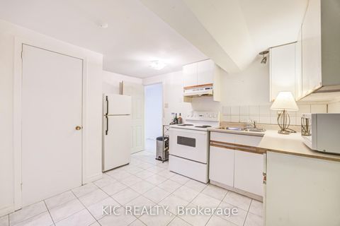 Photo 22 at 58 Coe Hill Drive, Swansea, Toronto