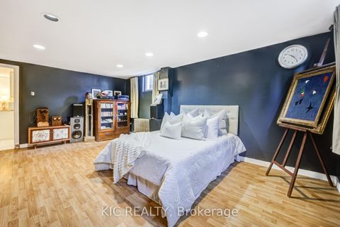 Photo 24 at 58 Coe Hill Drive, Swansea, Toronto