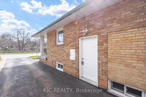 Photo 32 at 58 Coe Hill Drive, Swansea, Toronto