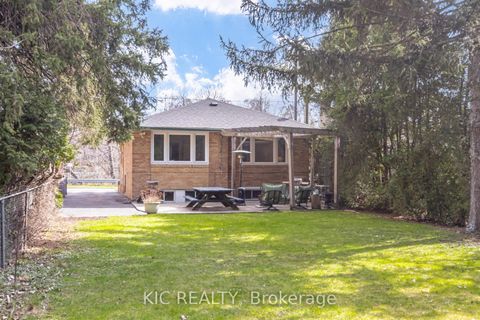 Photo 40 at 58 Coe Hill Drive, Swansea, Toronto