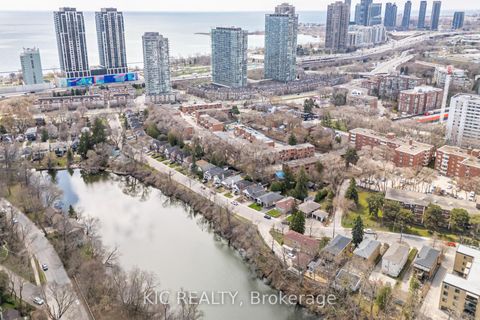 Photo 44 at 58 Coe Hill Drive, Swansea, Toronto