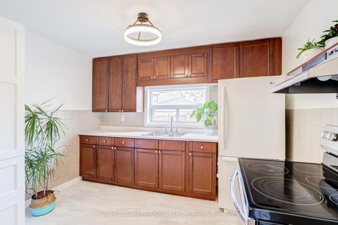 Photo 12 at 712 Willard Avenue, Bloor West Village, Toronto