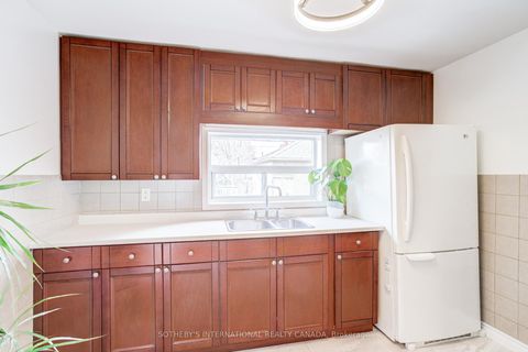 Photo 13 at 712 Willard Avenue, Bloor West Village, Toronto