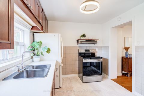 Photo 14 at 712 Willard Avenue, Bloor West Village, Toronto