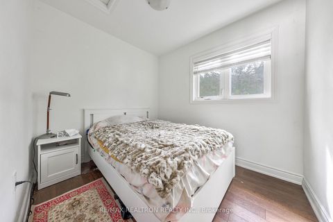 Photo 12 at 79 De La Salle Boulevard, Sutton & Jackson's Point, Georgina