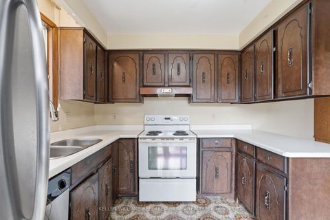 Photo 9 at 6 Urban Court, Old Rexdale, Toronto