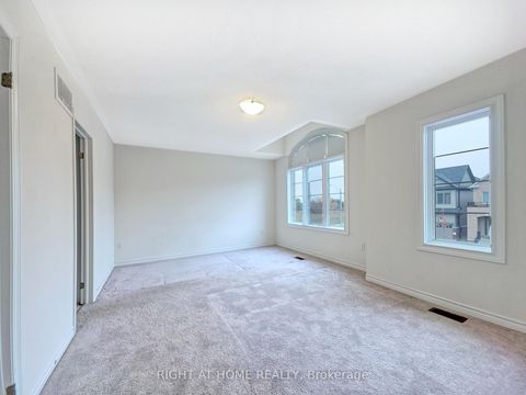 Photo 11 at 219 Fleetwood Drive, Eastdale, Oshawa