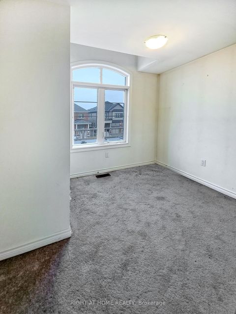 Photo 14 at 219 Fleetwood Drive, Eastdale, Oshawa