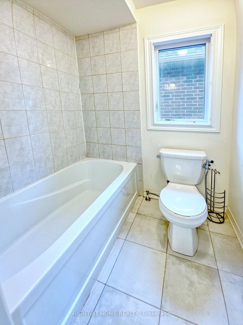 Photo 22 at 219 Fleetwood Drive, Eastdale, Oshawa