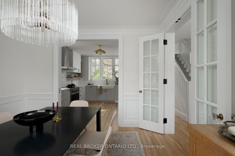 Photo 4 at 50 Poplar Plains Crescent, Casa Loma, Toronto