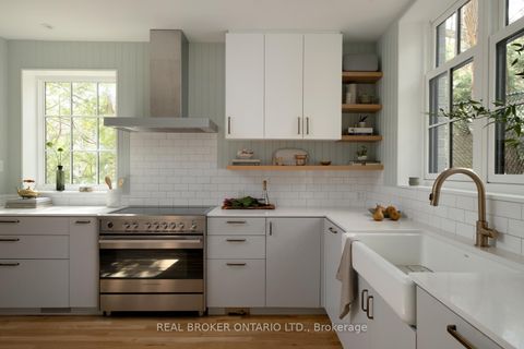 Photo 11 at 50 Poplar Plains Crescent, Casa Loma, Toronto