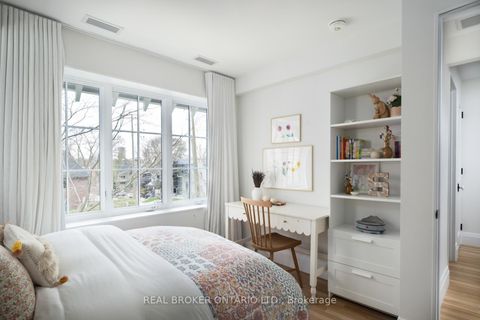 Photo 30 at 50 Poplar Plains Crescent, Casa Loma, Toronto