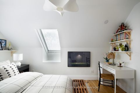 Photo 34 at 50 Poplar Plains Crescent, Casa Loma, Toronto