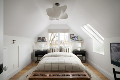 Photo 35 at 50 Poplar Plains Crescent, Casa Loma, Toronto