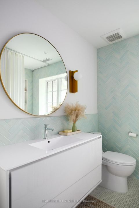 Photo 37 at 50 Poplar Plains Crescent, Casa Loma, Toronto