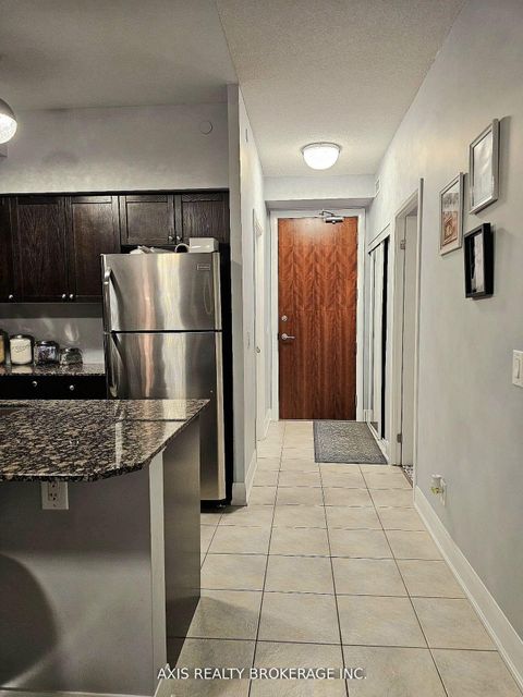 Photo 3 at 321 - 4700 Highway 7, East Woodbridge, Vaughan