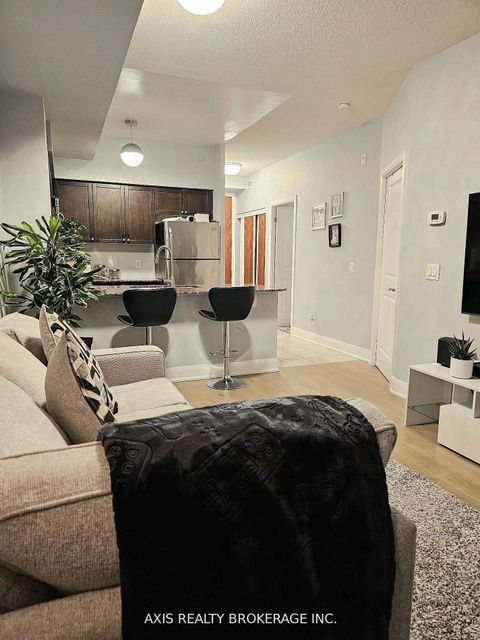 Photo 8 at 321 - 4700 Highway 7, East Woodbridge, Vaughan